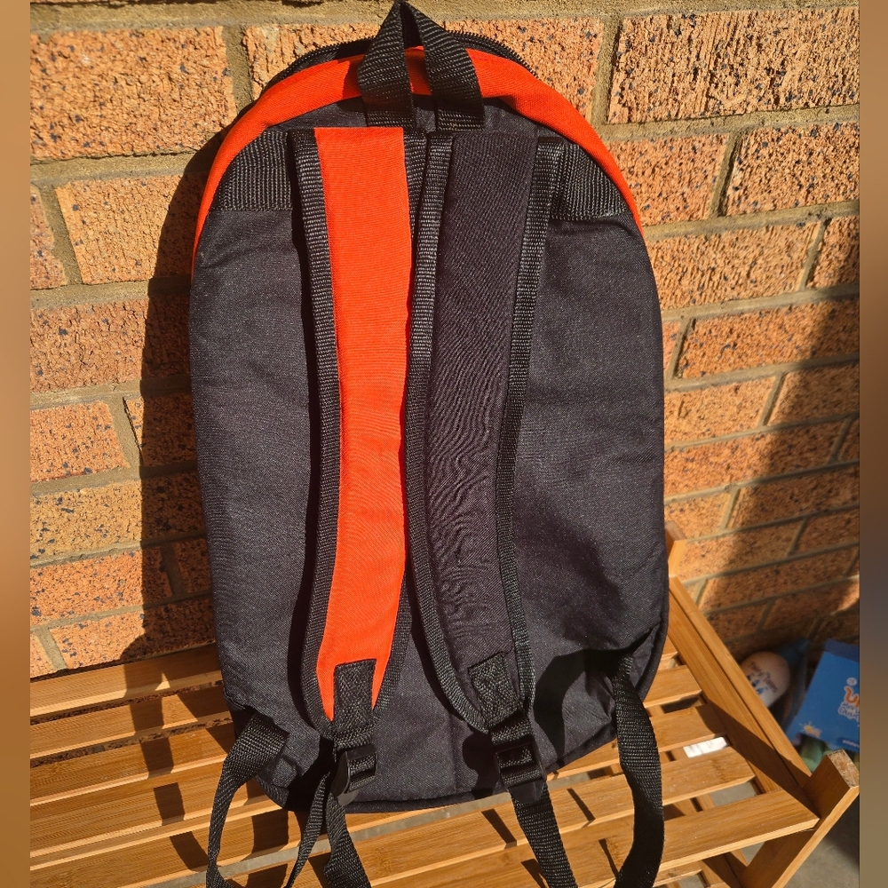 🍊 Herschel Heritage Backpack in Tiger Orange & Black 🍊 - Picture 3 of 7